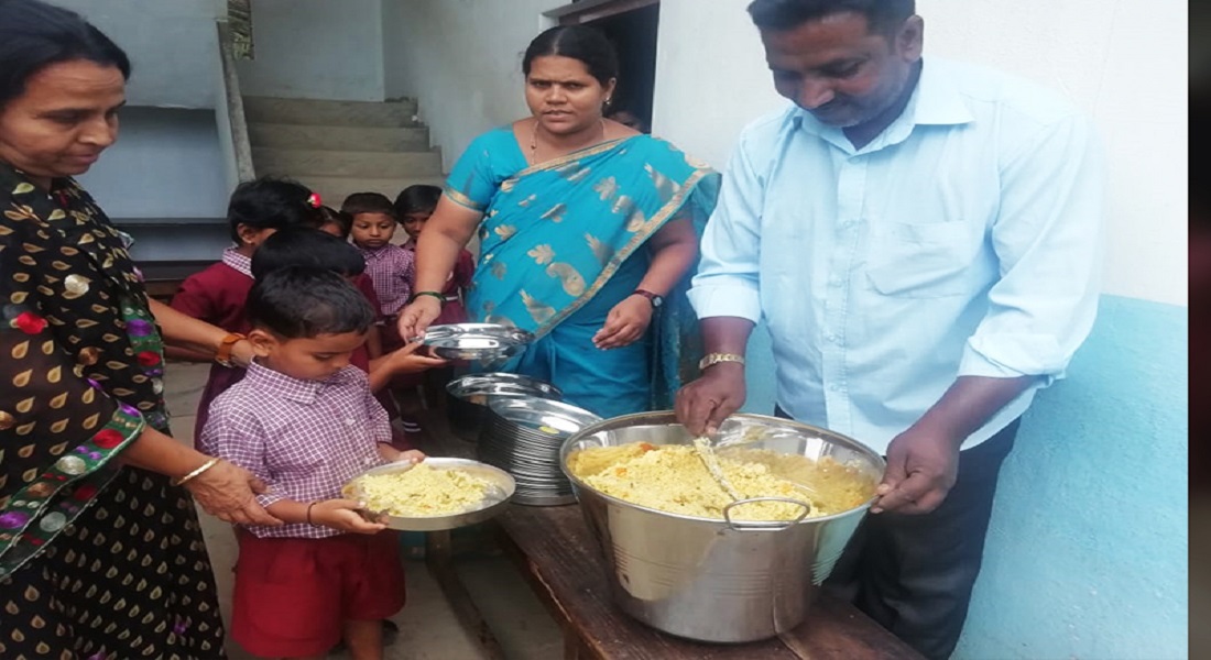 Mid day meal grace school